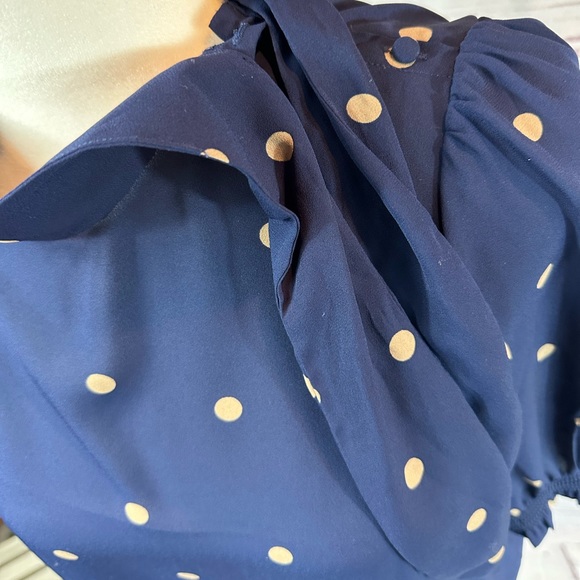 NWT RW&CO. Blue & Beige ¾ Sleeves Polka Dot Shirt - M - Picture 4 of 8